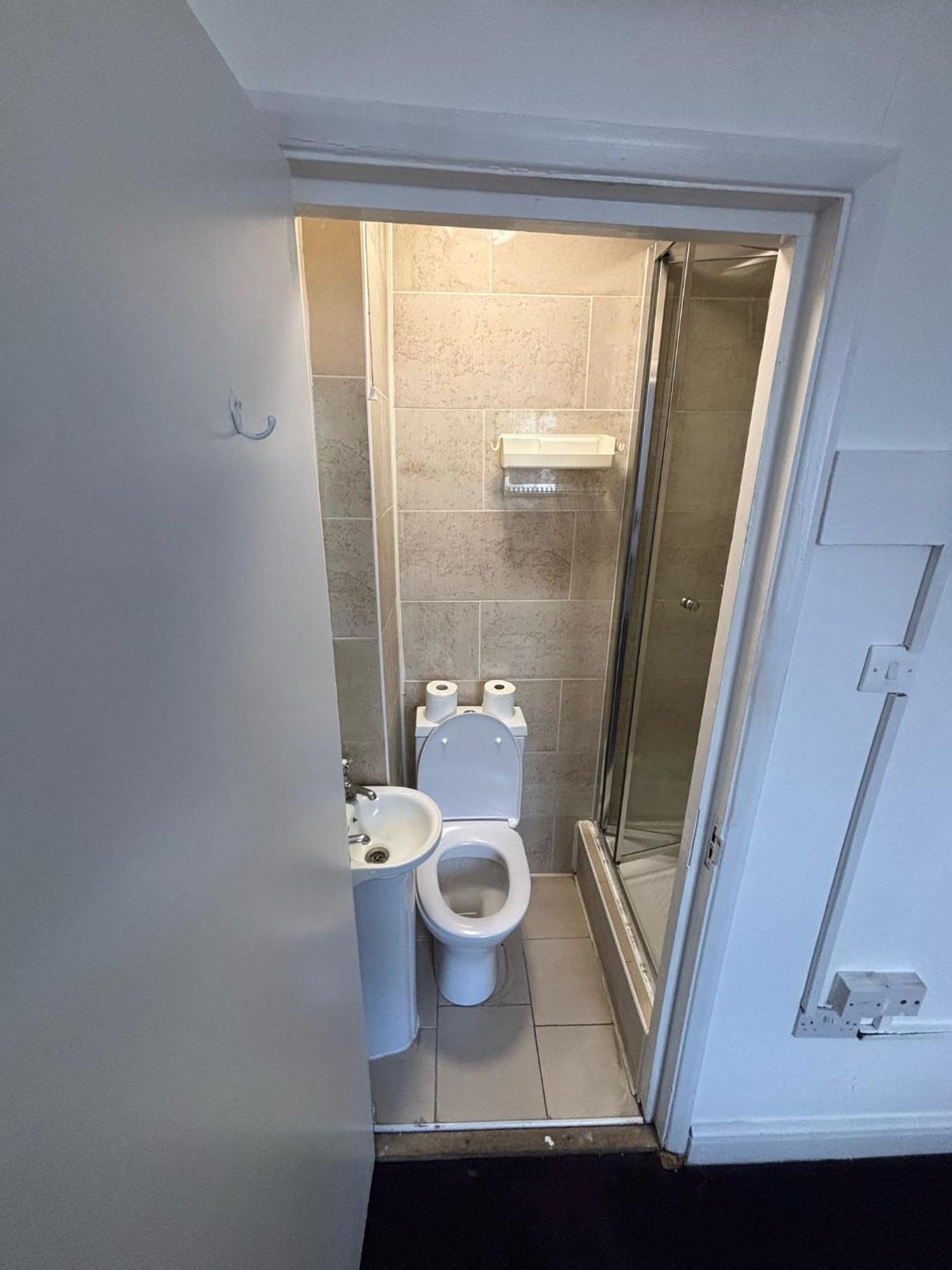 Hotel Golden Star London